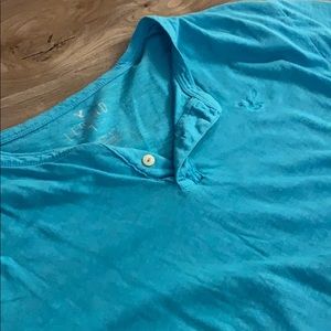 American Eagle L tee